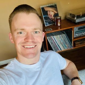 Meet your Posher, Christopher